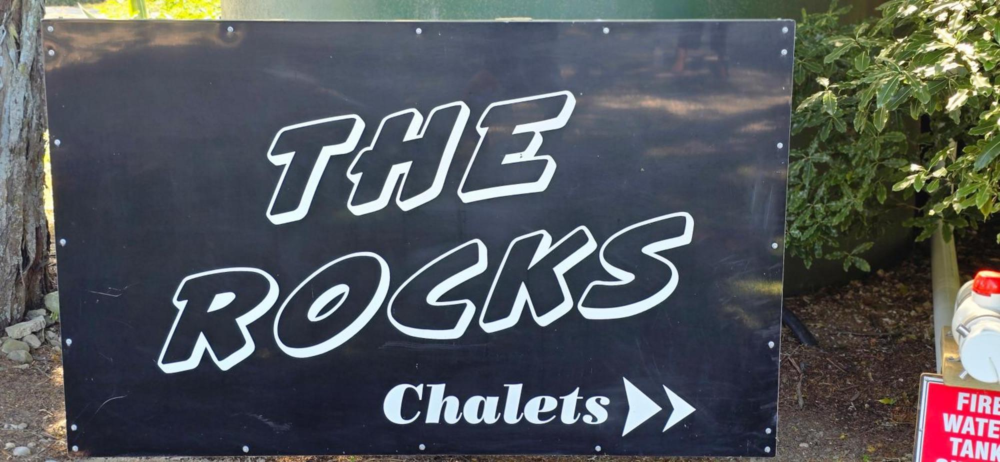 The Rocks Chalets Takaka Bagian luar foto
