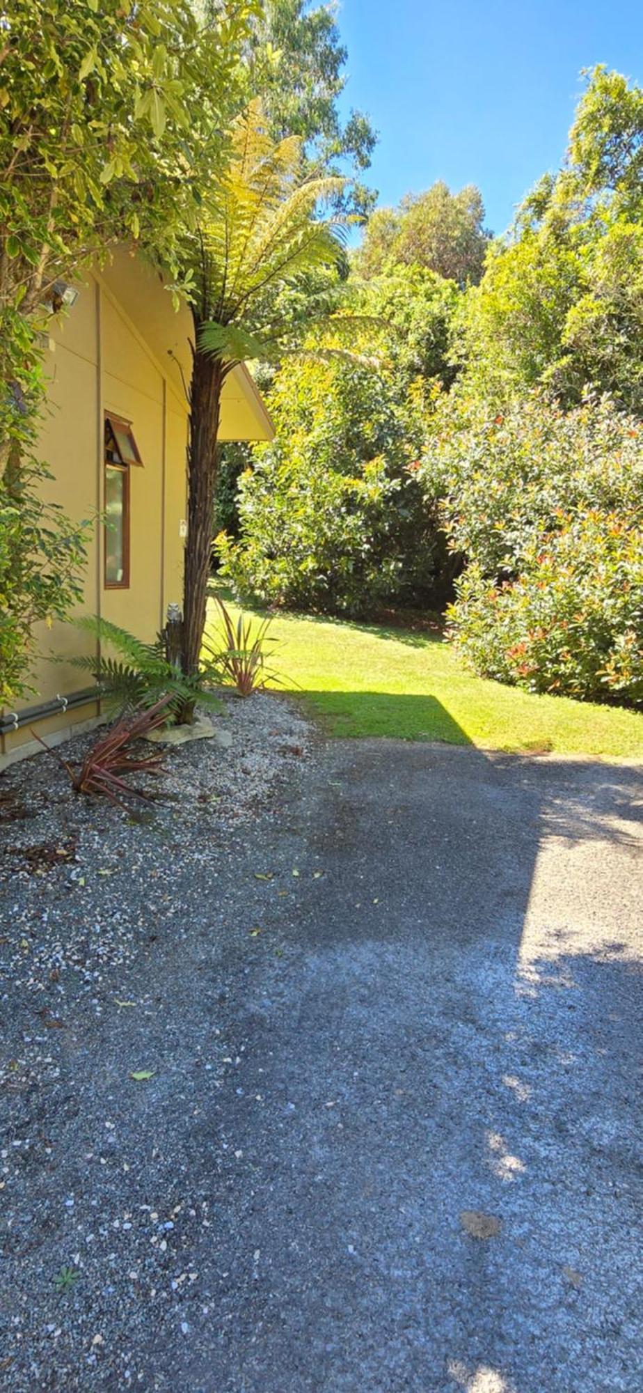 The Rocks Chalets Takaka Bagian luar foto