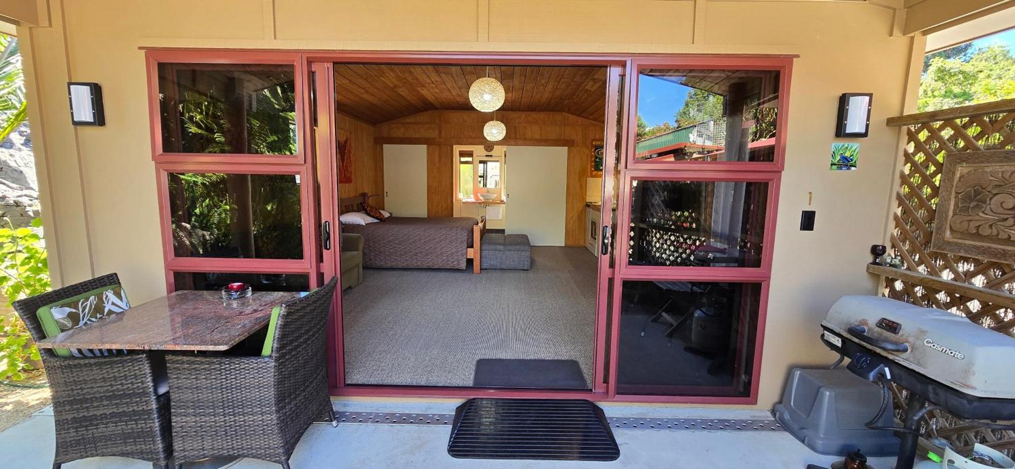 The Rocks Chalets Takaka Bagian luar foto