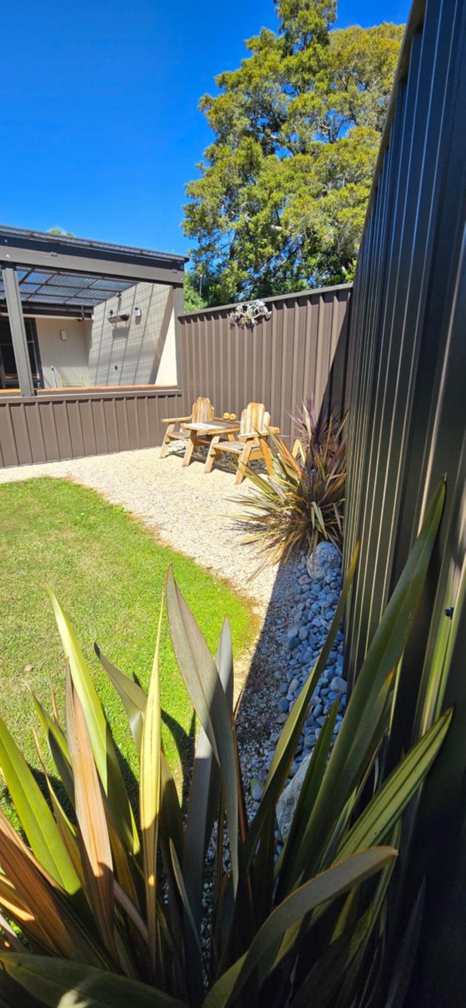 The Rocks Chalets Takaka Bagian luar foto