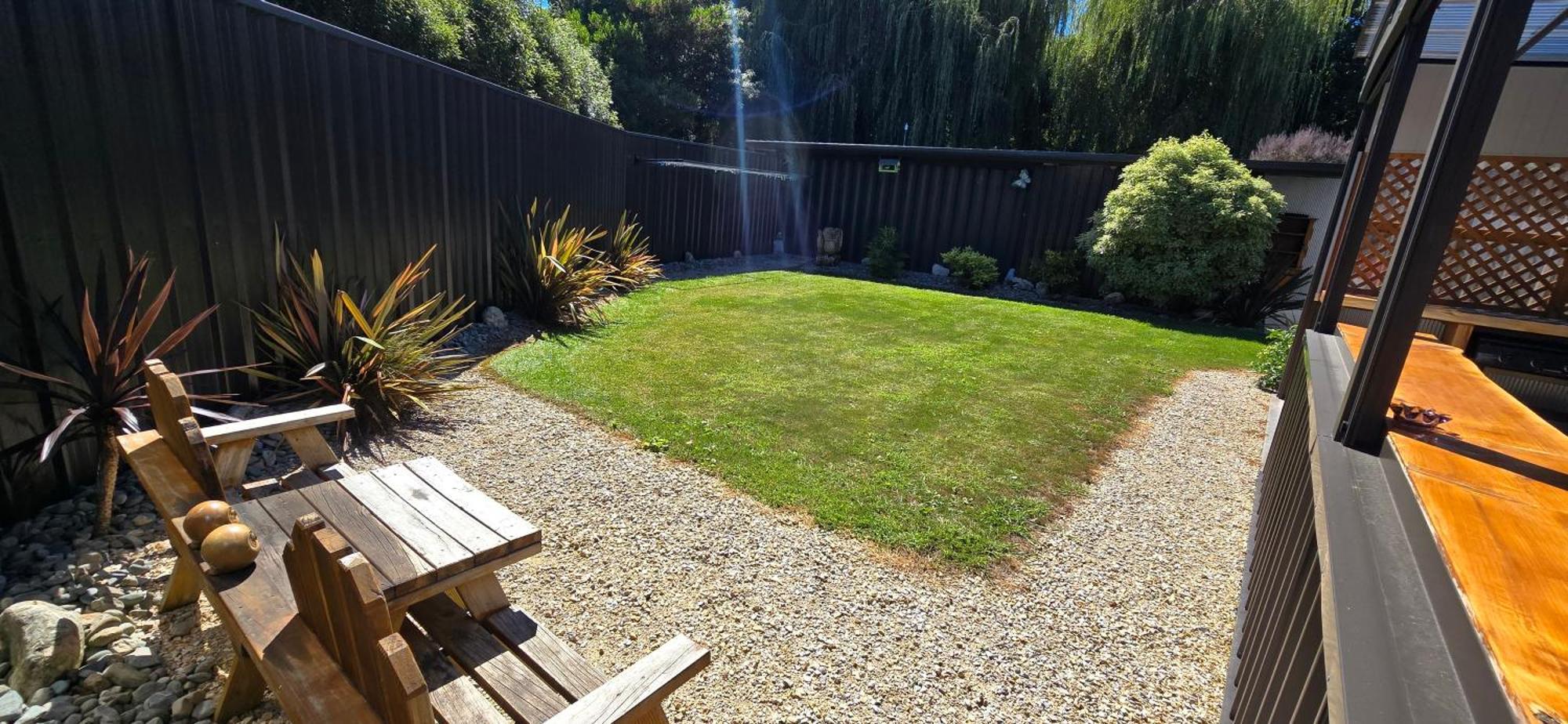 The Rocks Chalets Takaka Bagian luar foto